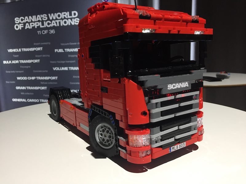 Lego NextGen Scania Small kopia.jpg