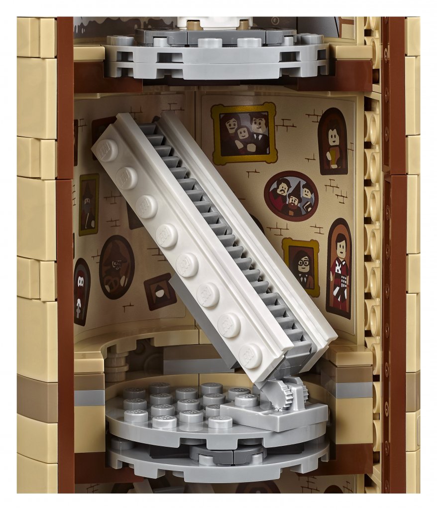 1647655014_71043_MovingStaircase.thumb.jpg.ae5f2d541c7f8c2d12a41e048c5c0198.jpg
