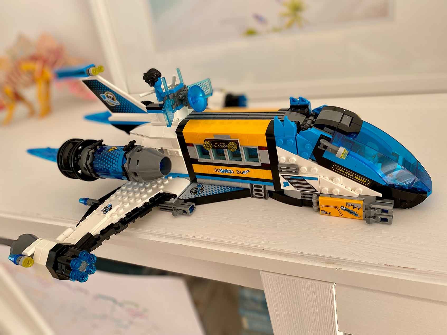 LegoSpaceBus_lw.jpg