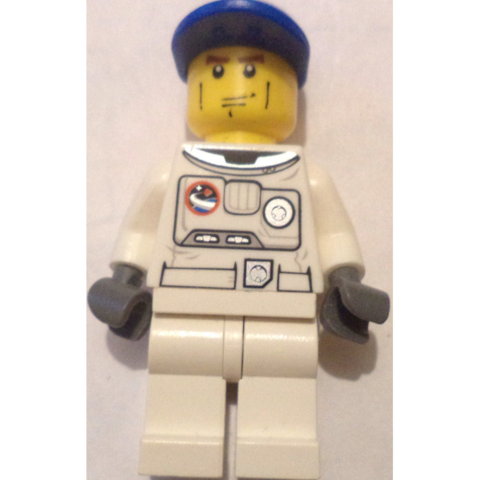 5a181d9a6eeb1_spaceminifig.jpg.2a4972d348160c046c795e07997ea819.jpg