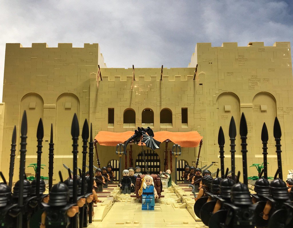 [MOC] -  GoT - 'Unsullied! Slay the masters...'.jpg