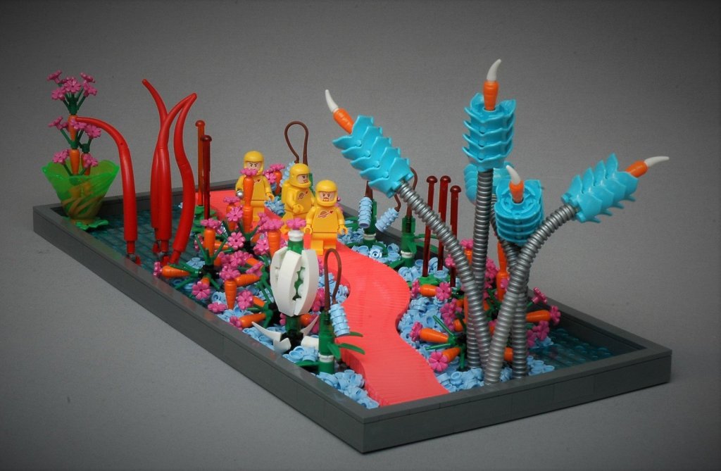 2019-07-09 - [MOC] Along the Coral Road.jpg