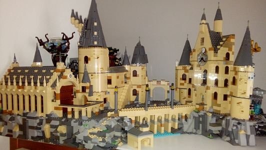 115701891_currenthogwarts_opt.jpg.73a798aac4033296ca9eca5987c4f6cd.jpg