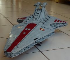 polo_venator_class_republic_attack_Cruiser_37663_UCS.jpg