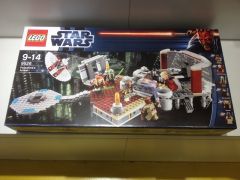 9526 Palpatine's Arrest.jpg