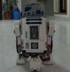 UCS R2 D2 plus Mindstorms EV3, By ths1138