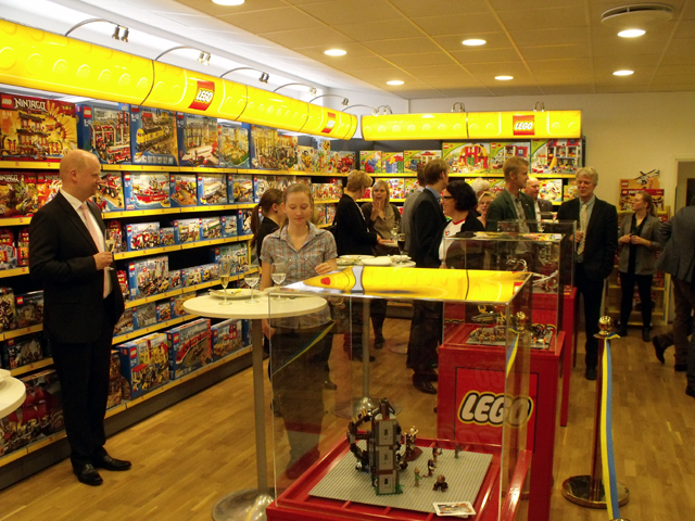 Lego Sverige Grand Opening 01.jpg
