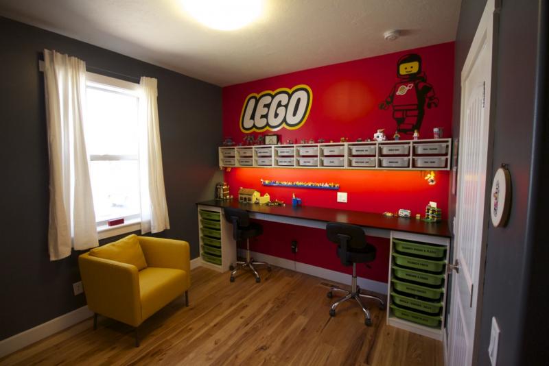 LEGOroom.jpg